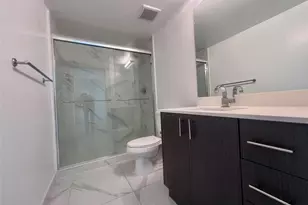 729 NW 2nd St, Miami, FL 33128 - Photo 7