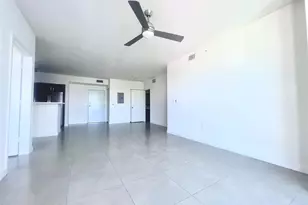729 NW 2nd St, Miami, FL 33128 - Photo 3