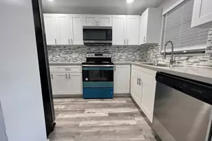 1340 NE 28th Ave, Pompano Beach, FL 33062 - Photo 13