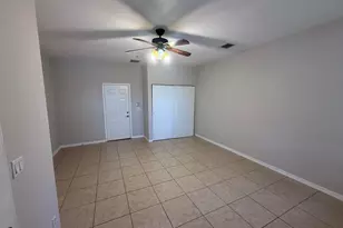 335 E Thatch Palm Cir, Jupiter, FL 33458 - Photo 7