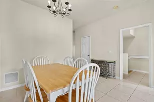 335 E Thatch Palm Cir, Jupiter, FL 33458 - Photo 7