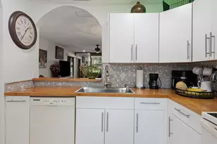 291 Amber Ct, Royal Palm Beach, FL 33411 - Photo 11