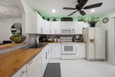 291 Amber Court, Royal Palm Beach, FL 33411 - Photo 11