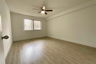 9517 Fontainebleau Blvd, Miami, FL 33172 - Photo 3