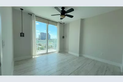 403 S Sapodilla Avenue #502, West Palm Beach, FL 33401 - Photo 1
