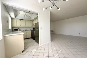9 Hastings A, West Palm Beach, FL 33417 - Photo 3