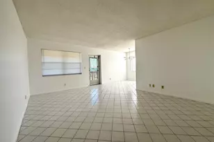 9 Hastings A, West Palm Beach, FL 33417 - Photo 3