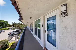 55 SE 14th St, Boca Raton, FL 33432 - Photo 27