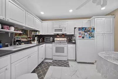 55 SE 14th Street #206, Boca Raton, FL 33432 - Photo 11