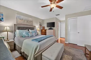 55 SE 14th St, Boca Raton, FL 33432 - Photo 17