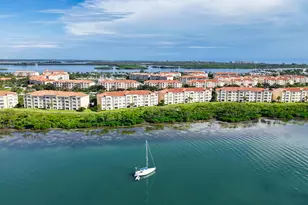21 Harbour Isle Dr W, Fort Pierce, FL 34949 - Photo 35