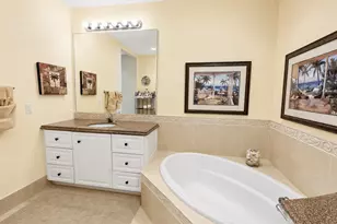 21 Harbour Isle Dr W, Fort Pierce, FL 34949 - Photo 9
