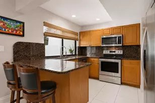 3015 Oaktree Ln, Hollywood, FL 33021 - Photo 5
