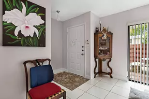 3015 Oaktree Ln, Hollywood, FL 33021 - Photo 11