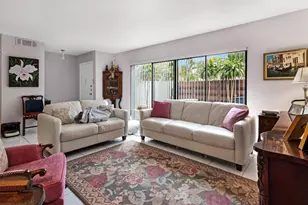 3015 Oaktree Ln, Hollywood, FL 33021 - Photo 11