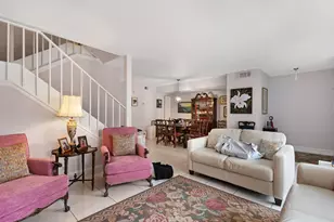 3015 Oaktree Ln, Hollywood, FL 33021 - Photo 7