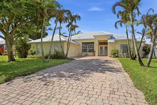 2314 SE Calcutta Cir, Port Saint Lucie, FL 34952 - Photo 3