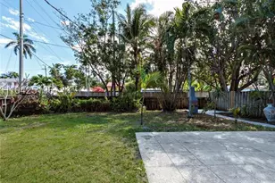 1404 Plunkett St, Hollywood, FL 33020 - Photo 9