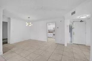 8617 Boca Glades Blvd W, Boca Raton, FL 33434 - Photo 3