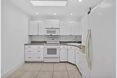 8617 Boca Glades Boulevard W #F, Boca Raton, FL 33434 - Photo 9