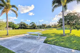 407 NW 7th St, Boynton Beach, FL 33426 - Photo 31