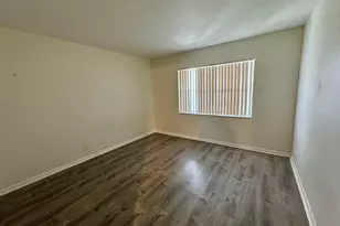 8028 SW 17th Pl, Davie, FL 33324 - Photo 19