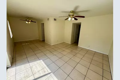 8028 SW 17th Place, Davie, FL 33324 - Photo 9