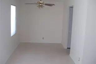 8028 SW 17th Pl, Davie, FL 33324 - Photo 5