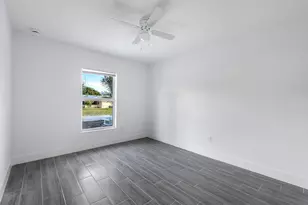 3018 SE Iris St, Stuart, FL 34997 - Photo 9