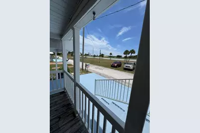 2023 Saint Lucie Boulevard #309, Fort Pierce, FL 34946 - Photo 5