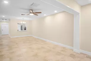 1111 Mahogany Way, Delray Beach, FL 33445 - Photo 11
