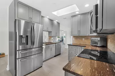 1050 NW 73rd Terrace, Margate, FL 33063 - Photo 3