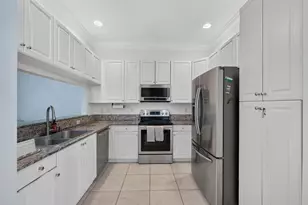 3355 Lakeside Dr, Davie, FL 33328 - Photo 11