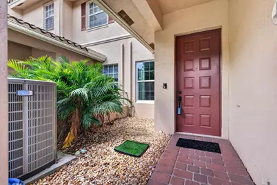 3355 Lakeside Drive, Davie, FL 33328 - Photo 5