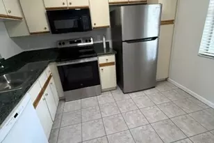 3031 Holiday Springs Blvd, Margate, FL 33063 - Photo 7