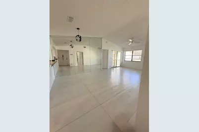 7714 Tahiti Lane #203, Greenacres, FL 33467 - Photo 5