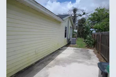 782 NW Selvitz Road, Port Saint Lucie, FL 34983 - Photo 25