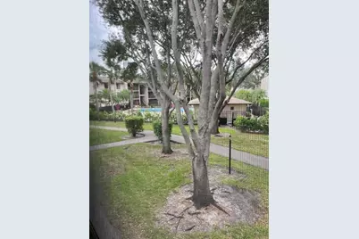 204 Foxtail Drive #F2, Greenacres, FL 33415 - Photo 19