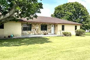 36911 3rd St, Canal Point, FL 33438 - Photo 1