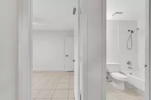 2510 Riverside Dr, Coral Springs, FL 33065 - Photo 23