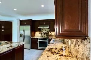7470 NW 1st Pl, Plantation, FL 33317 - Photo 7