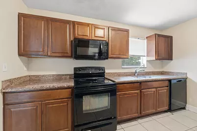 5131 SW 6th Street, Margate, FL 33068 - Photo 11