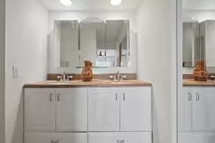 130 Cypress Club Dr, Pompano Beach, FL 33060 - Photo 23