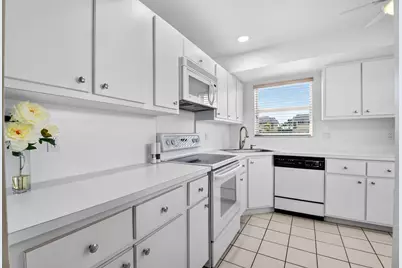 25 Colonial Club Drive #205, Boynton Beach, FL 33435 - Photo 13
