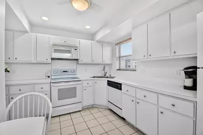 25 Colonial Club Drive #205, Boynton Beach, FL 33435 - Photo 17