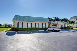 25 Colonial Club Dr, Boynton Beach, FL 33435 - Photo 69
