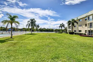 25 Colonial Club Dr, Boynton Beach, FL 33435 - Photo 51