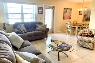 81 Kingswood E, West Palm Beach, FL 33417 - Photo 15