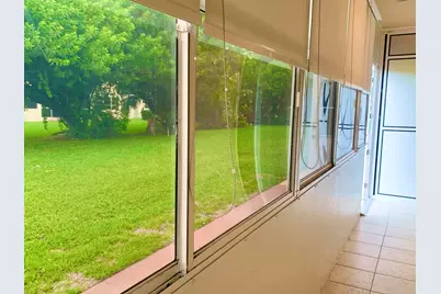 81 Kingswood E, West Palm Beach, FL 33417 - Photo 3