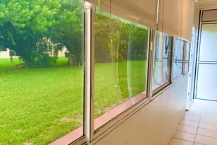 81 Kingswood E, West Palm Beach, FL 33417 - Photo 3